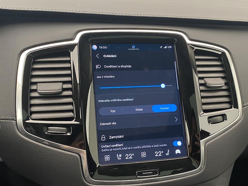 Volvo XC90 B5 AWD BRIGHT ULTIMATE AUT 7m - fotka 50 z 56