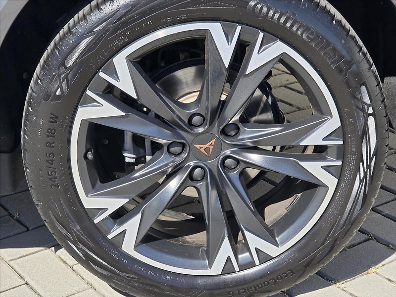 Cupra Formentor 2,0 TSi DSG 4x4 Tažné z. Záruk - fotka 23 z 24