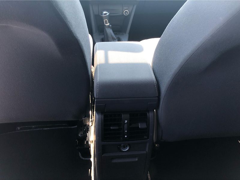 Volkswagen Caddy 1.6 TDi TRENDLINE - fotka 21 z 27