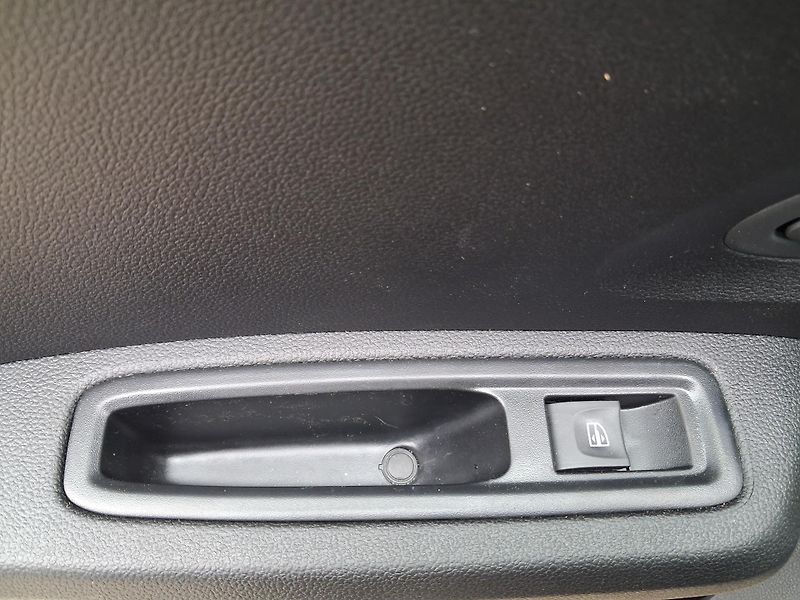 Dacia Sandero (2026) Stepway Expression Eco-G 120 - fotka 24 z 32