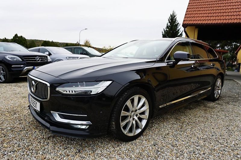 Volvo V90 (2019) INSCRIPTION POLESTAR 2,0 D5 17 - fotka 8 z 53