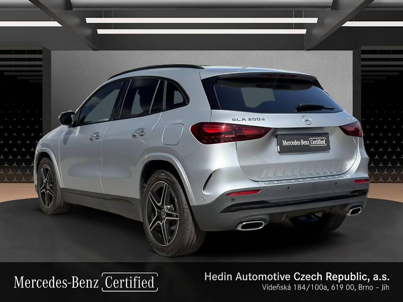 Mercedes-Benz GLA (2024) 200 d 4M - fotka 3 z 29