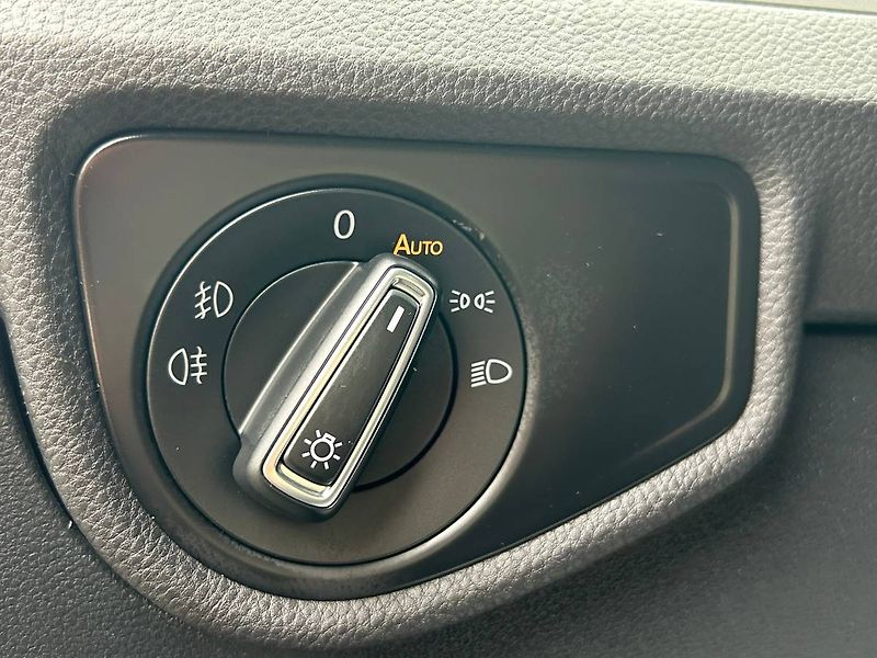 Volkswagen Touran (2022) 1.5 TSI 110kW DSG tažné - fotka 9 z 33