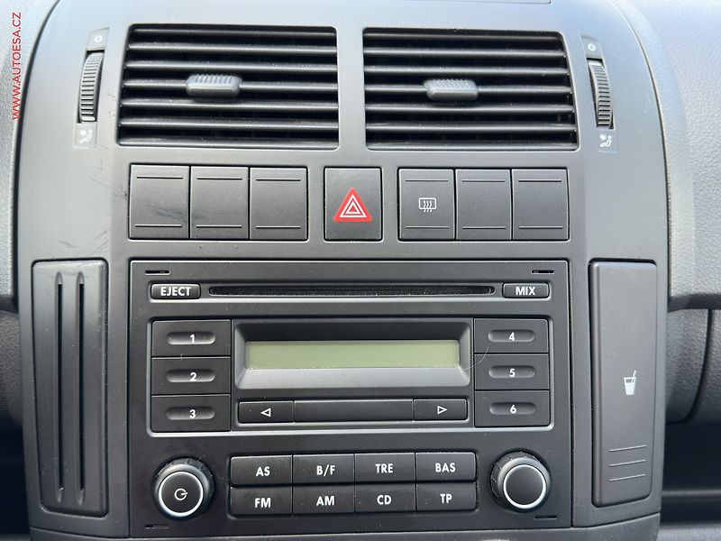 Volkswagen Polo (2006) 1.4TDi, ČR, AC, TZ - fotka 14 z 18
