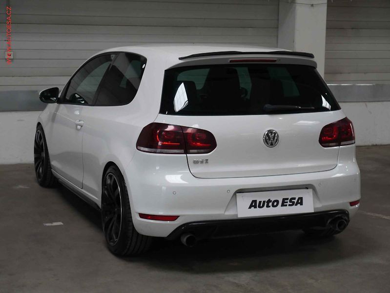 Volkswagen Golf (2009) 2.0TSi, servis.kniha - fotka 4 z 17