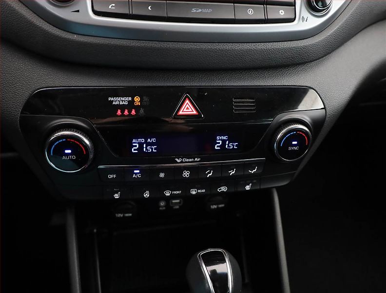 Hyundai Tucson (2016) 1.7 CRDi, Automat, Serv.kniha - fotka 10 z 17