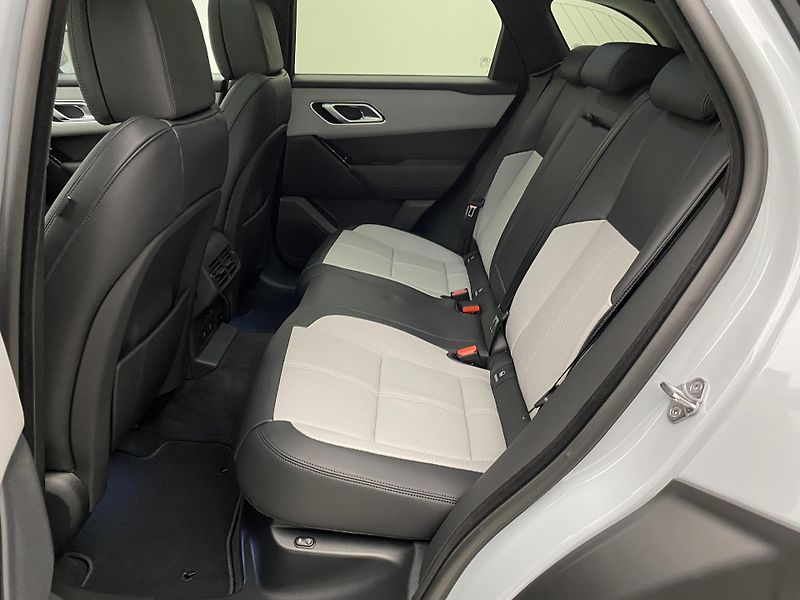 Land Rover Range Rover Velar (2026) D300 AUTOBIOGRAPHY AWD - fotka 6 z 68