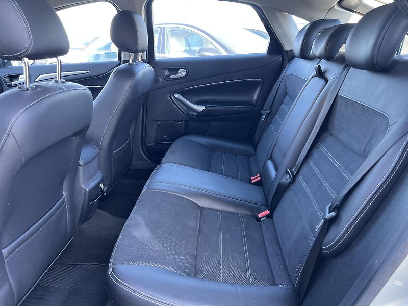 Ford Mondeo 2.0TDCi ALU KLIMA PŮVOD ČR - fotka 21 z 34
