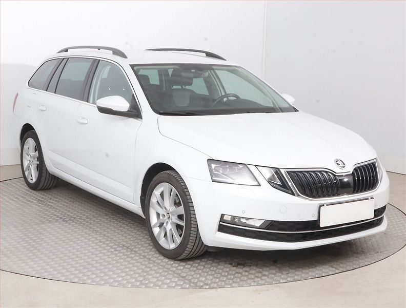 Škoda Octavia (2018) 2.0 TDI, Automat, Serv.kniha - fotografie inzerátu