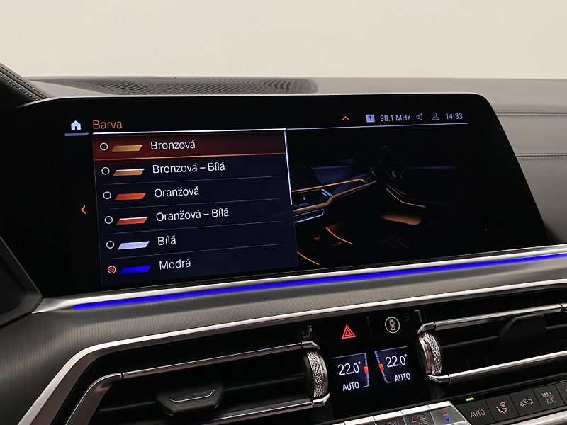 BMW X5 M50D xDrive CZ AUT REZERVACE - fotka 103 z 123