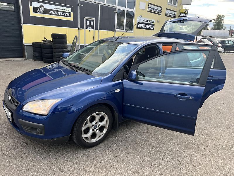 Ford Focus 1,6TDCI 74KW,KLIMA,2xPNEU - fotka 23 z 39