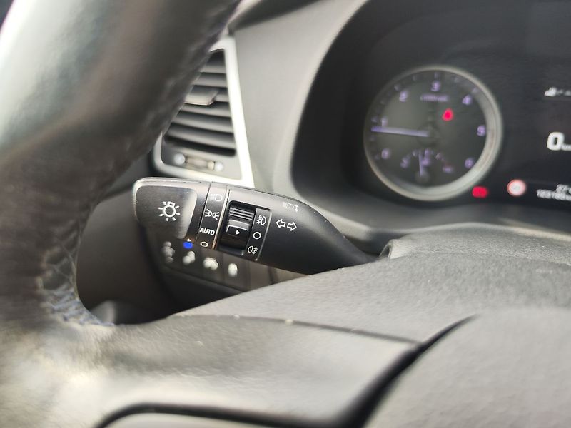 Hyundai Tucson 2.0 CRDI/100kW Style 4x4 - fotka 28 z 36