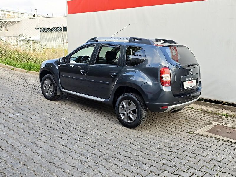 Dacia Duster (2016) 1.6i Arctica - fotka 7 z 21
