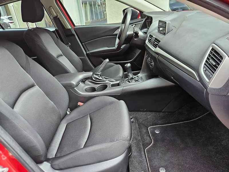 Mazda 3 1.5i SKYACTIV-G 74kW, ČR,1.maj - fotka 23 z 29