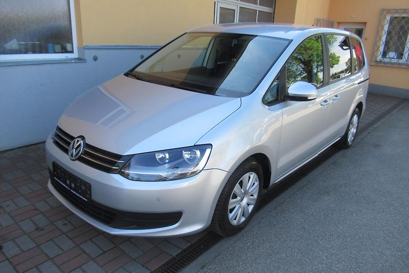 Volkswagen Sharan 2.0 TDi  KLIMA WEBASTO TAŽNÉ - fotka 6 z 23
