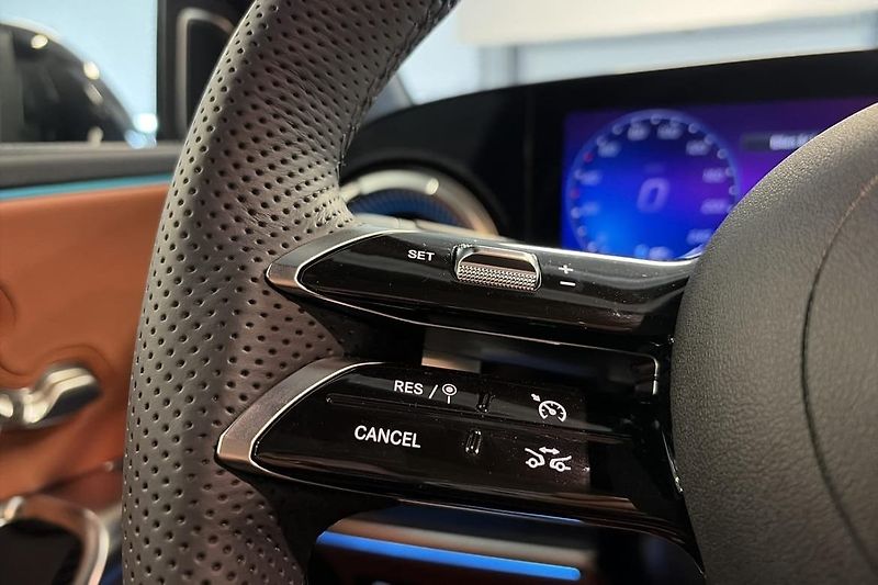 Mercedes-Benz CLC 400 4M AMG Burm Hyperscreen Pa - fotka 13 z 24