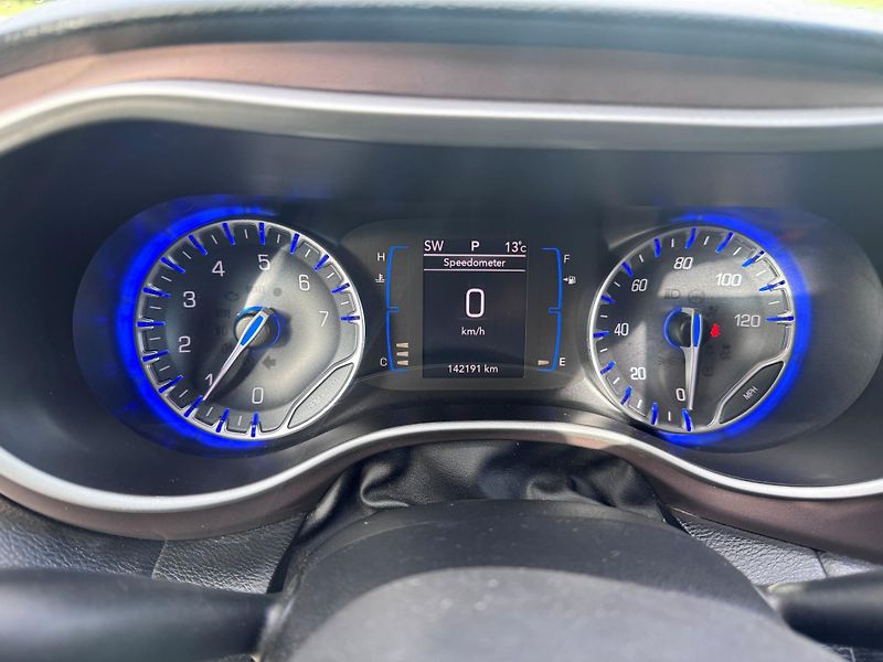Chrysler Pacifica (2017) 3,6 RU Touring L 8 míst 2017 - fotka 16 z 20