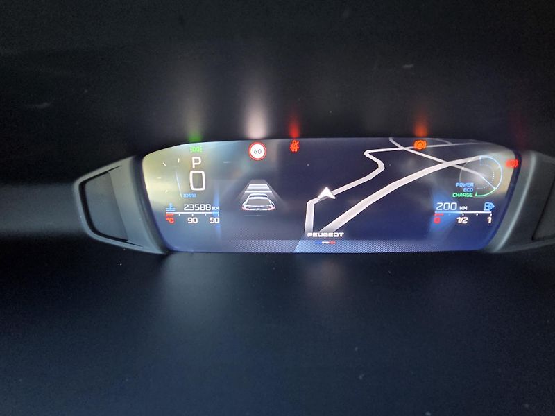 Peugeot 408 (2025) Hybrid e-DCS 145 ALLURE EAT6 - fotka 16 z 32