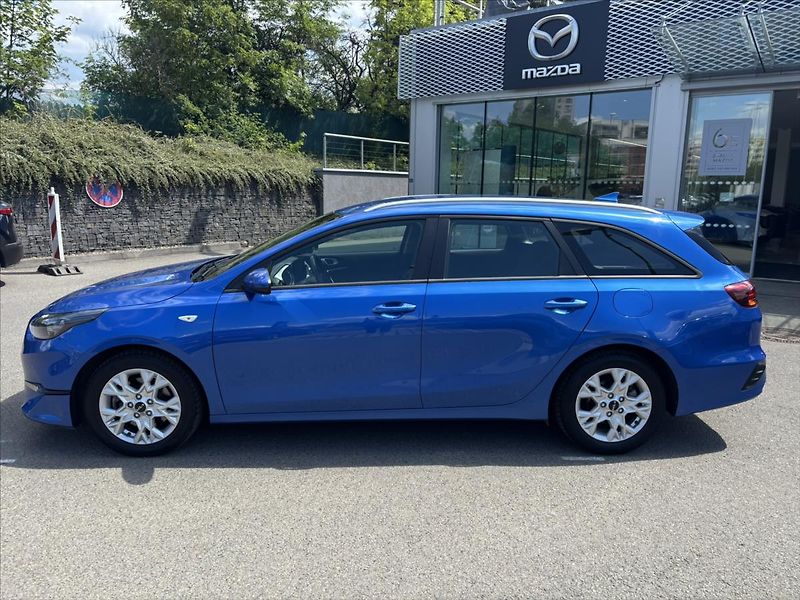 Kia Ceed 1,5 TGDi AT Spin ZÁRUKA KAMERA - fotka 2 z 40