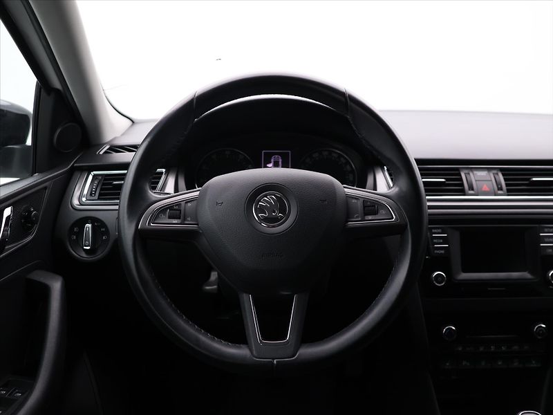 Škoda Rapid 1,2 TSI 81kW Style CZ - fotka 15 z 28