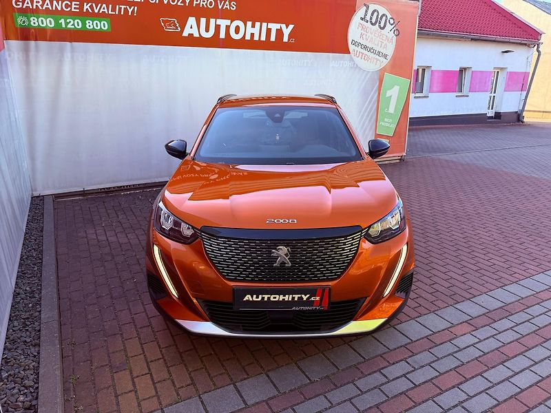 Peugeot 2008 1.2 PureTech Allure, Záruka - fotka 2 z 28