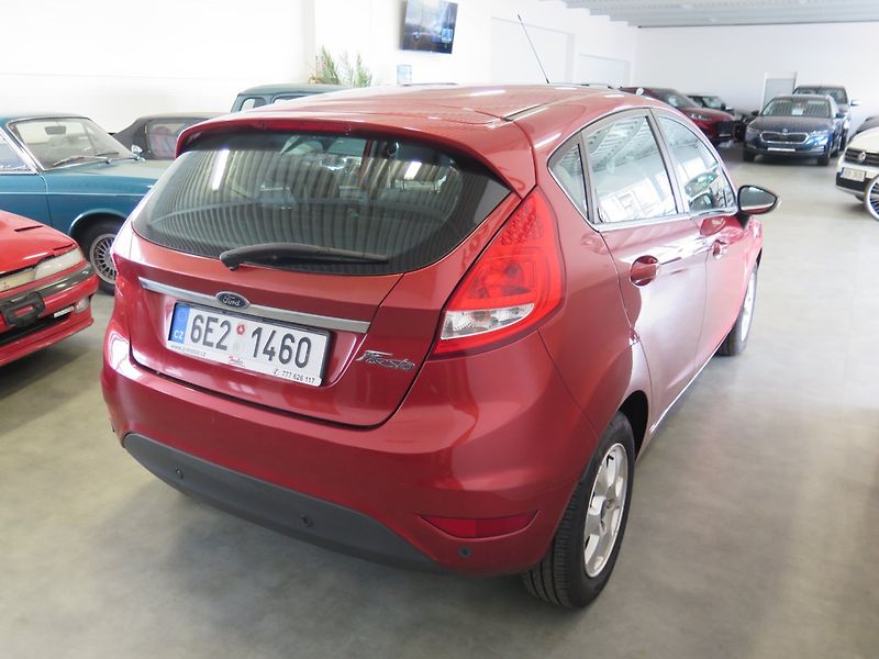 Ford Fiesta (2009) 1.4i,klima,výhřev,GHIA,senzory - fotka 4 z 21