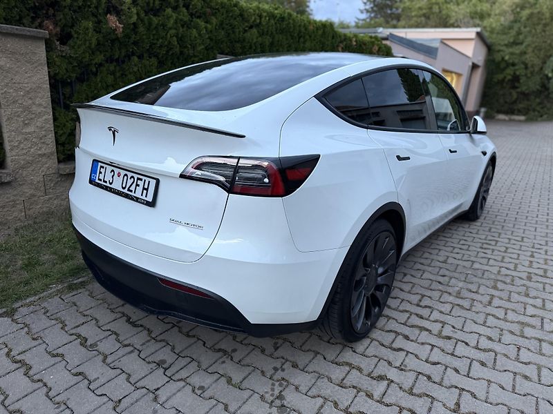 Tesla Model Y (2023) Performance -Hardware 4- FSD- - fotka 10 z 19