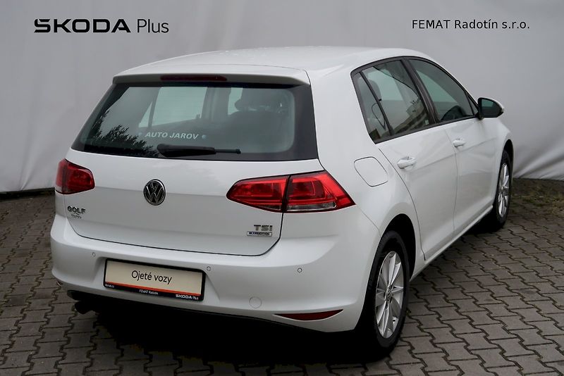 Volkswagen Golf (2016) COMFORTLINE 1,2 TSI 81 kW DSG - fotka 2 z 29