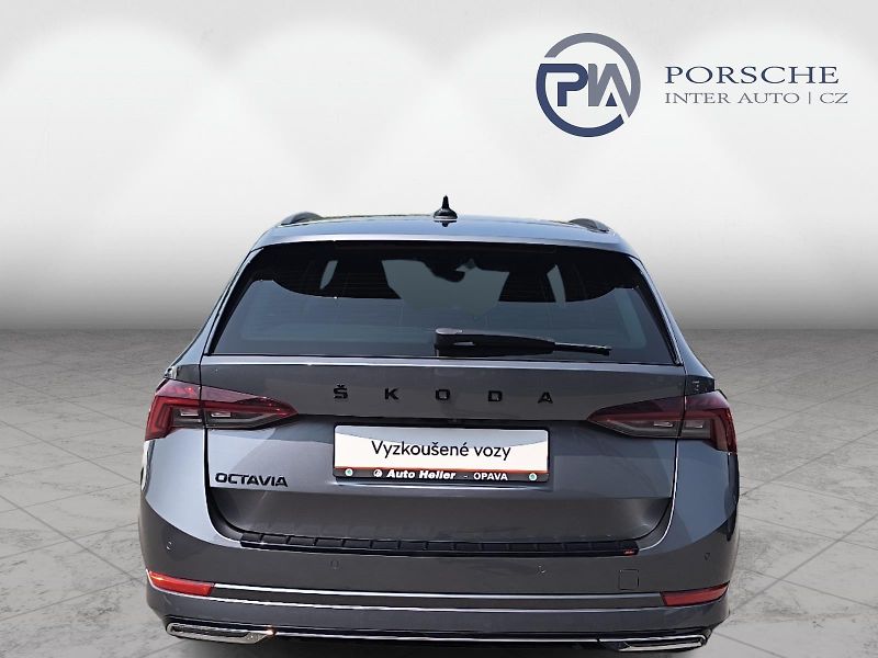 Škoda Octavia 2.0 TDi Sportline DSG - fotka 8 z 24