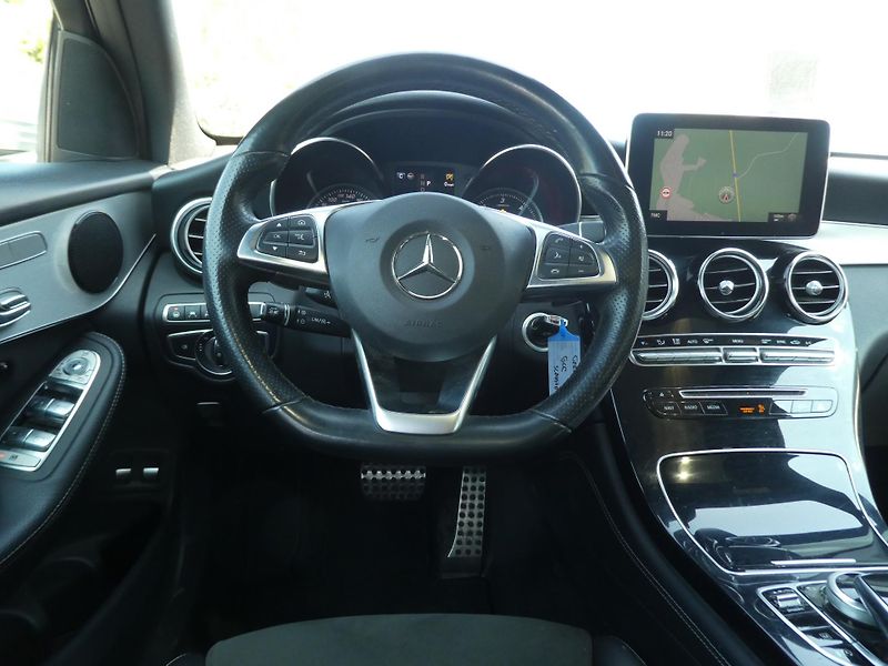 Mercedes-Benz GLC 350D 190kW 4x4  panorama závěs - fotka 10 z 15
