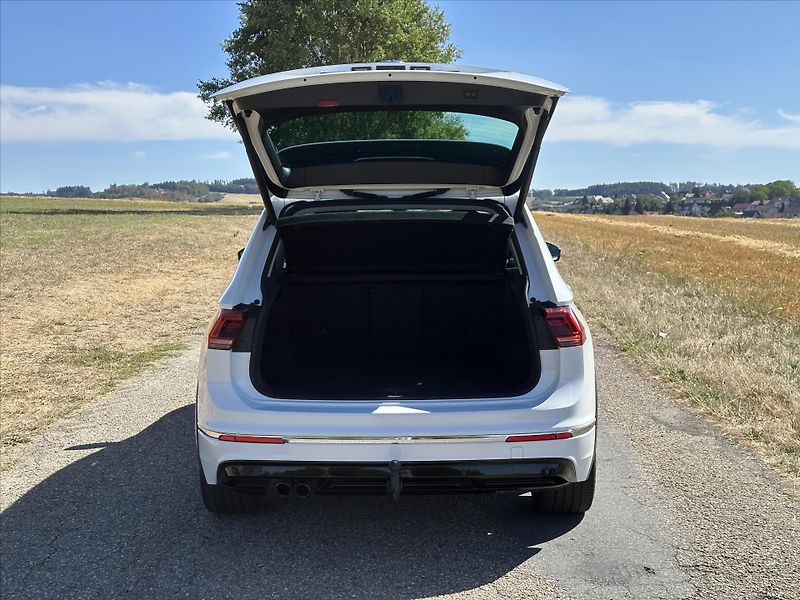 Volkswagen Tiguan 1,4 TSI DSG R-line matrix virt - fotka 9 z 30
