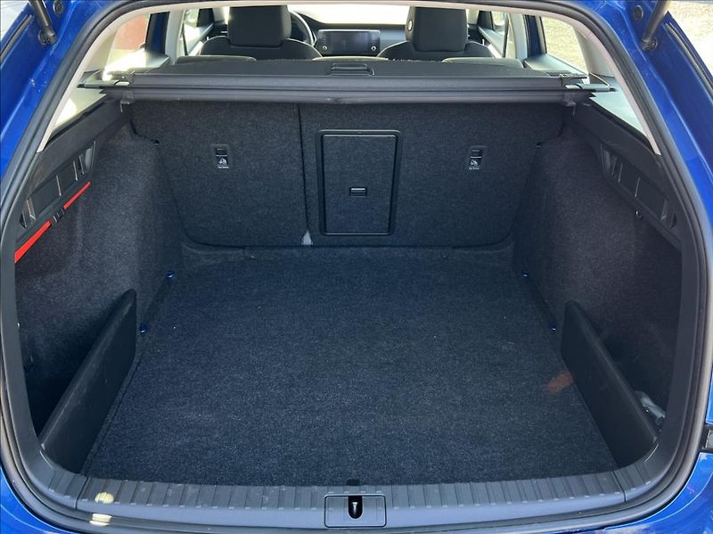Škoda Octavia 2,0 TDi Ambition LED záruka - fotka 14 z 29