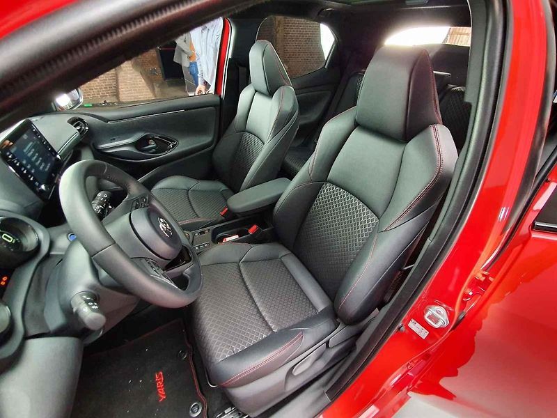 Toyotu Yaris jsme si prohlédli ve starém plynojemu v Amsterdamu.