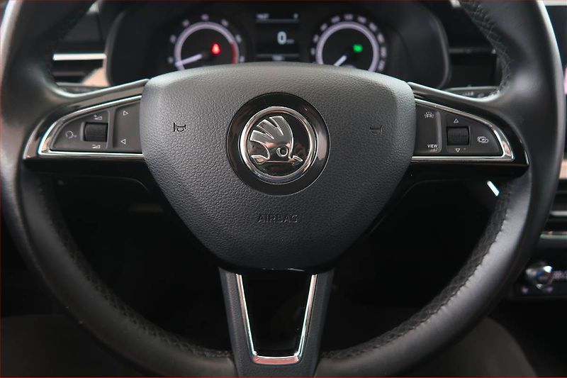 Škoda Scala (2019) 1.5 TSI, Automat, Serv.kniha - fotka 14 z 18