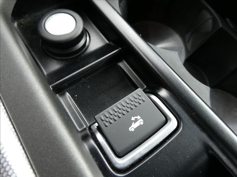 Land Rover Range Rover Evoque 2,0 TD4 HSE Dynamic cabrio, DP - fotka 19 z 39