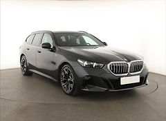 BMW Řada 5 (2025) 520d xDrive, M Sport, Navigace - fotografie inzerátu