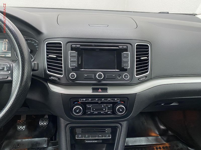 Seat Alhambra (2012) 2.0 TDi 4x4, Style, TZ - fotka 12 z 18