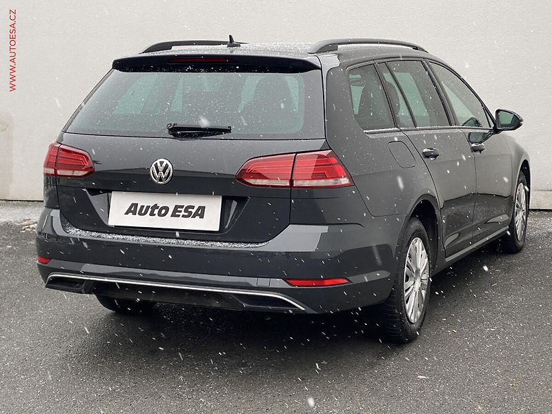 Volkswagen Golf (2019) 1.6 TDi, Comfortline, DSG - fotka 4 z 17