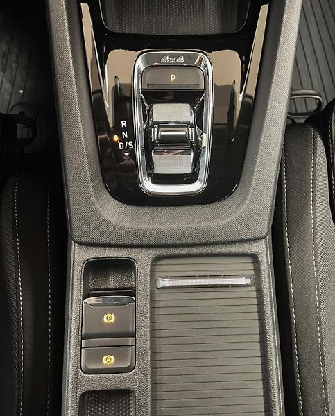 Škoda Octavia 2.0 TDI, 110 kW, STYLE, 4x4,ČR - fotka 25 z 35