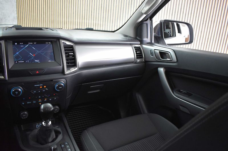 Ford Ranger 2.0 XLT*Naviják*4x4*TAŽNÉ*ČR 1 - fotka 9 z 46