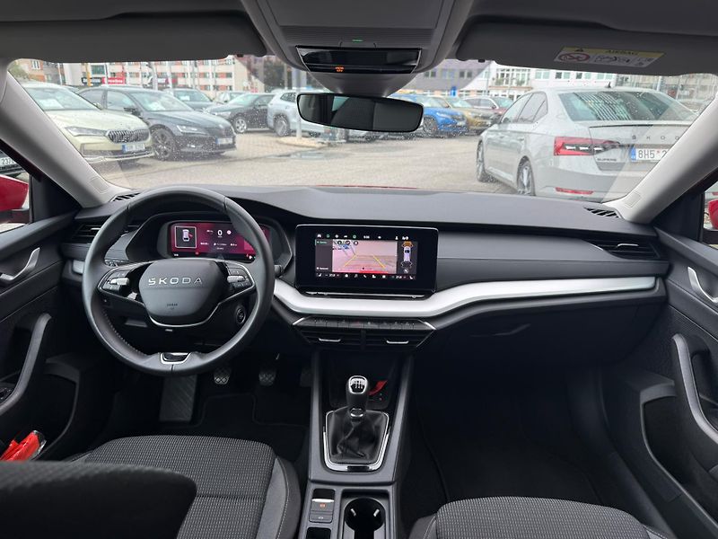 Škoda Octavia Selection 1.5 TSI 85 kW Combi - fotka 5 z 26
