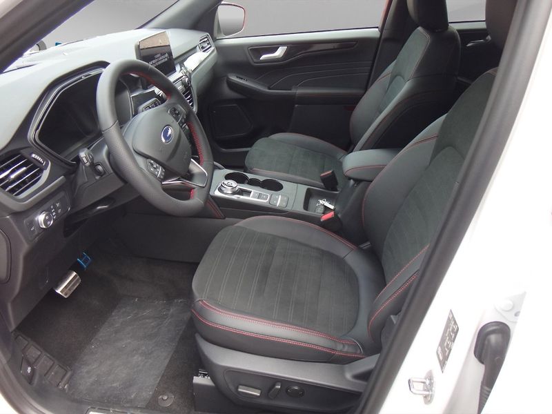 Ford Kuga (2022) ST-Line X, 1.5EcoBoost 110kW/1 - fotka 8 z 24