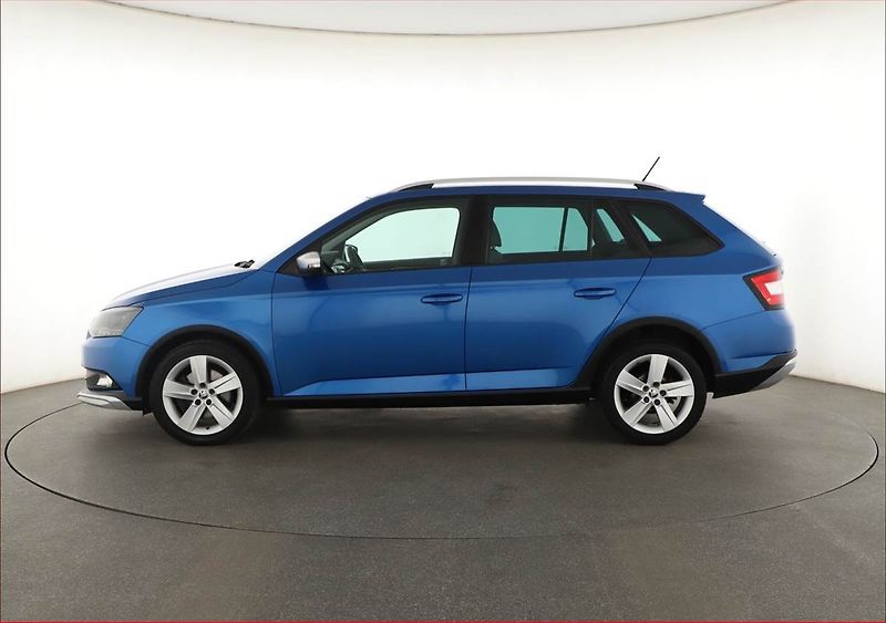 Škoda Fabia (2017) Scoutline 1.2 TSI, Serv.kniha - fotka 3 z 13