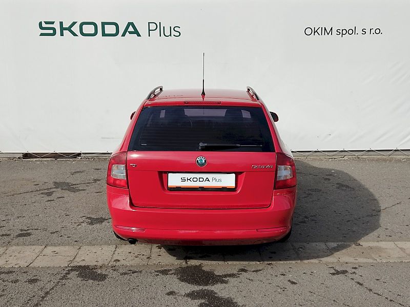 Škoda Octavia (2011) Combi Ambition 1,6 Tdi 77 Kw - fotka 25 z 29
