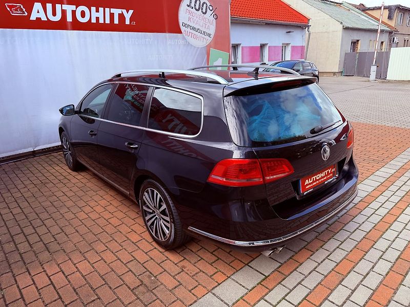 Volkswagen Passat 2.0 TDi Highline, Pano, Dynaud - fotka 9 z 32
