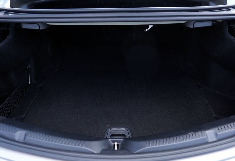 Mercedes-Benz Třídy E E 220d AMG Avantgarde/195 PS - fotka 12 z 41