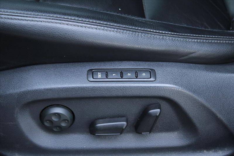 Volkswagen Sharan 2.0TDI 4MOTION HIGHLINE 7-MÍST - fotka 27 z 31