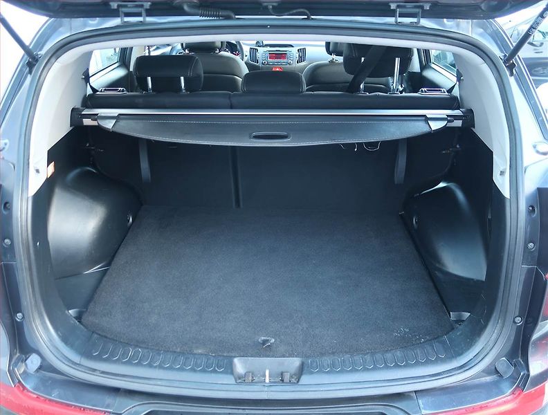 Kia Sportage (2011) 1.6 GDI, Tempomat - fotka 14 z 15