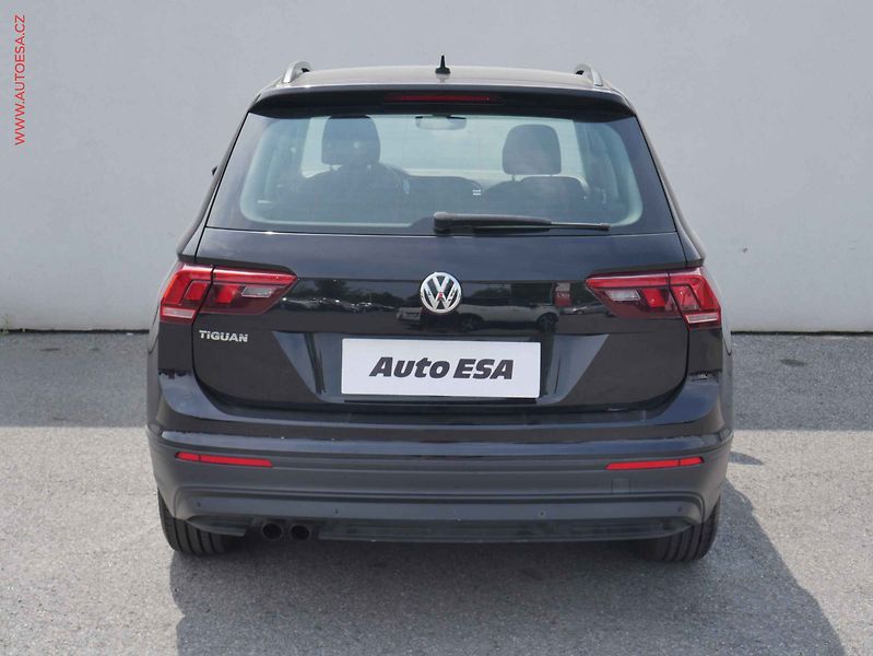 Volkswagen Tiguan (2018) 1.4 TSi, LED, navi, AC - fotka 5 z 17