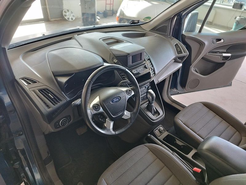 Ford Tourneo Connect (2019) TDCI,88KW,AUTOMAT,PANOR,LONG - fotka 16 z 30